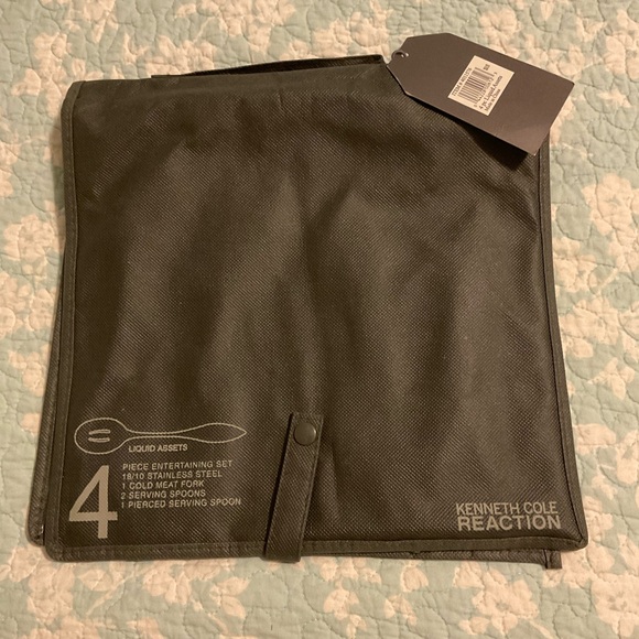 Serveware Set - Picture 2 of 12